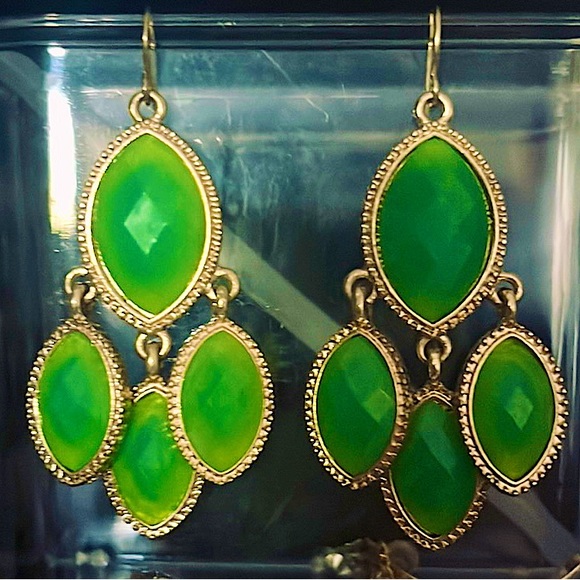 Green Gem Marquise Chandelier 14k Gold Plated Statement Dangle Earrings - Picture 4 of 5